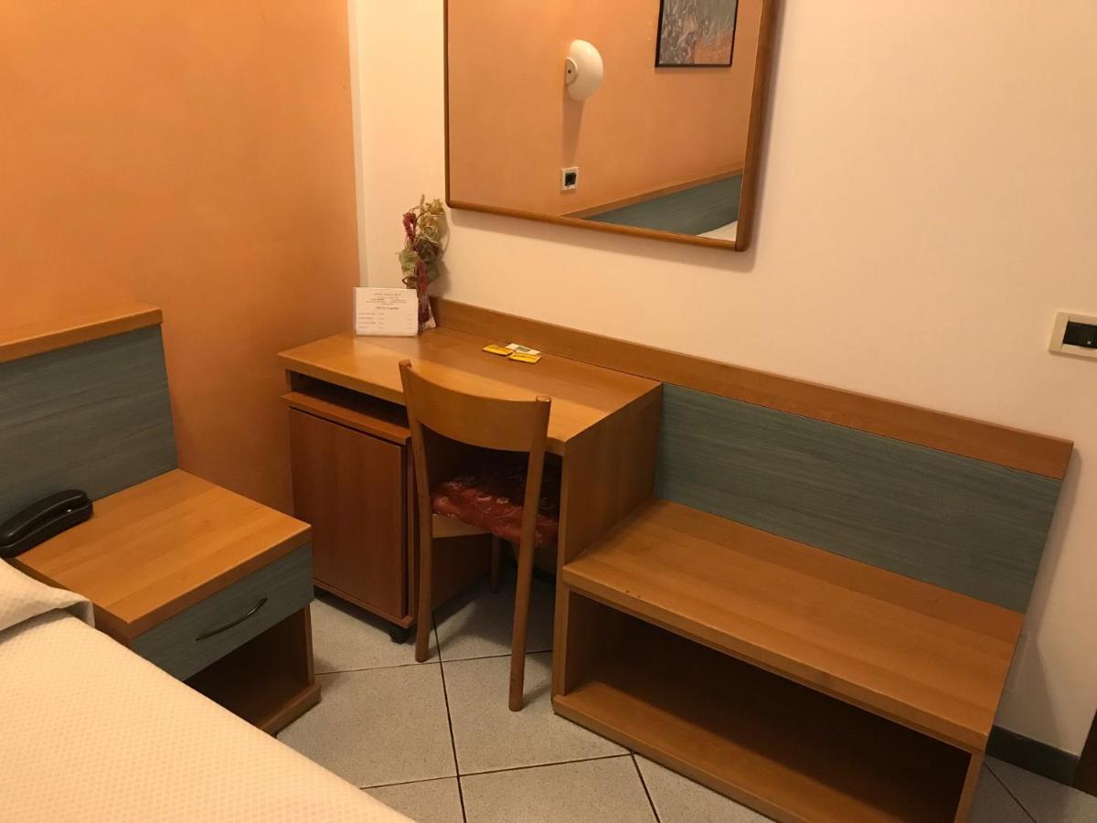 Hotel Amico Fritz Livorno Ngoại thất bức ảnh
